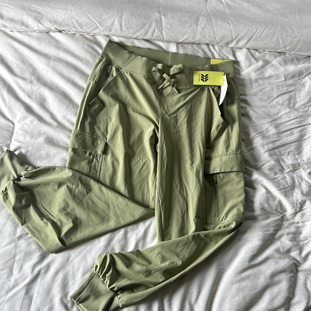 SMALL STAIN- Brand New All In Motion Light Olive Cargo Pant Medium